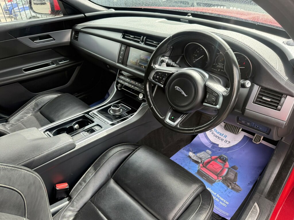 Jaguar XF D Portfolio Black #38
