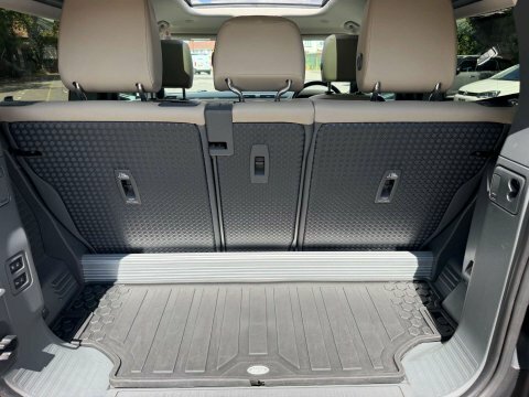 Land Rover Defender 90 Automatic Black #42