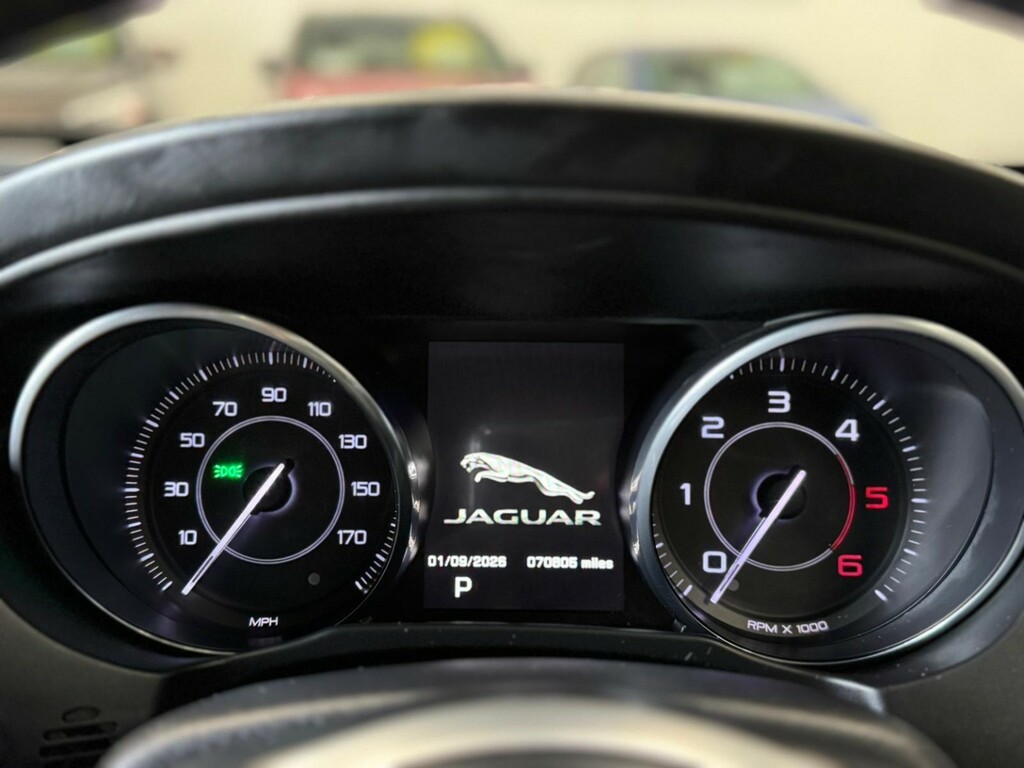 Jaguar XE S Black #10