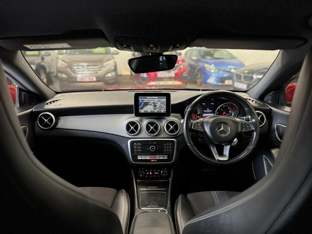 Mercedes-Benz CLA Class 2.1 Cla220d Sport Red #2