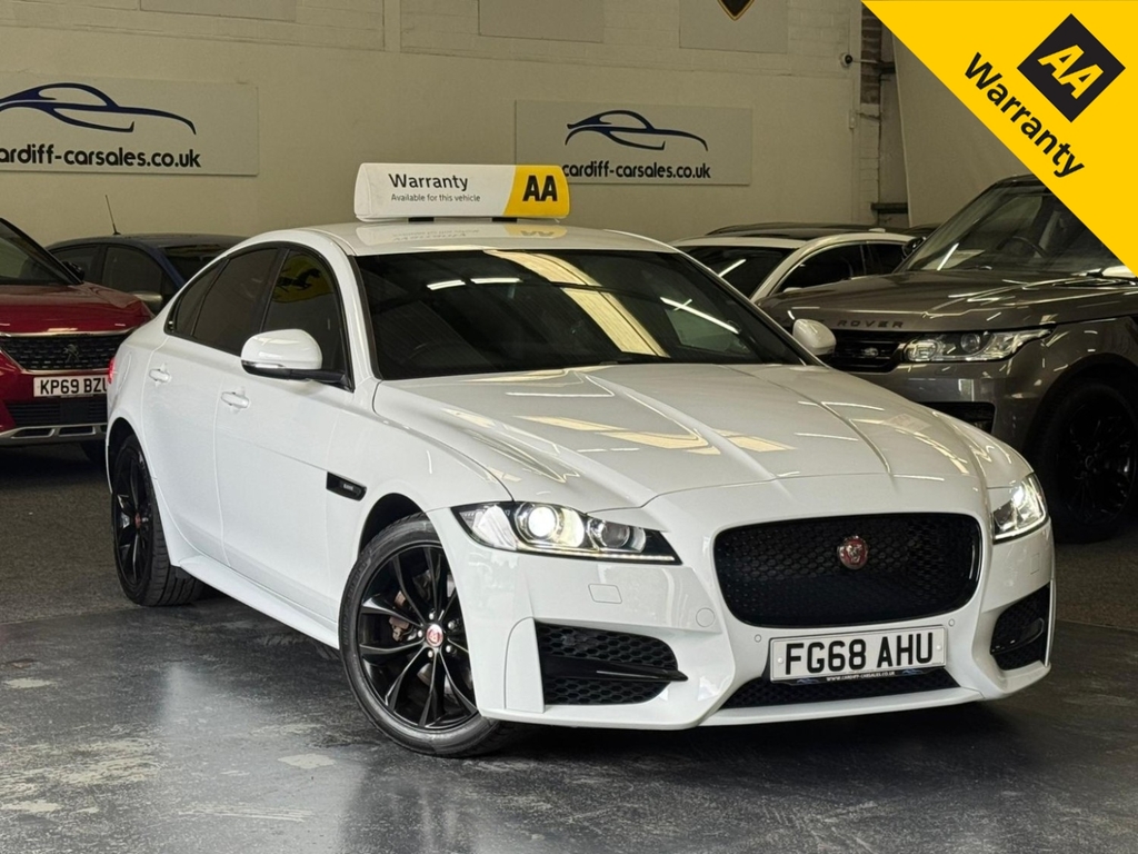Jaguar XF 2.0 D R-sport White