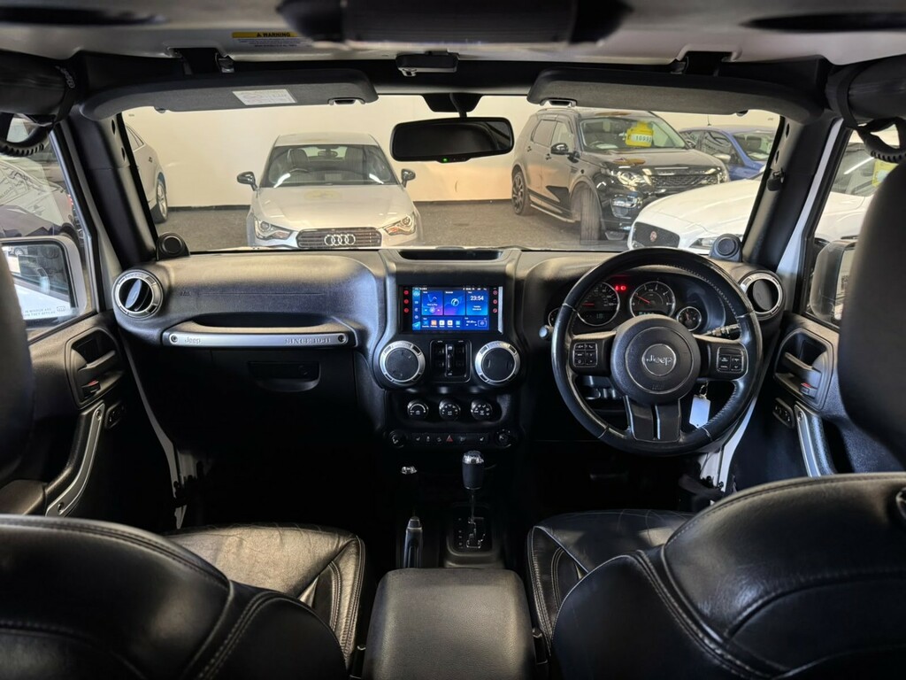 Jeep Wrangler 2.8 Wrangler 4-Door Sahara 2.8 Crd White #2