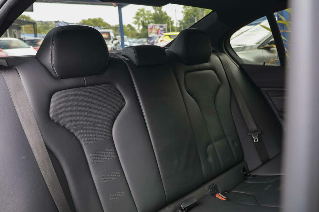 BMW M3 M3 Competition Package 4-Door Blue #13