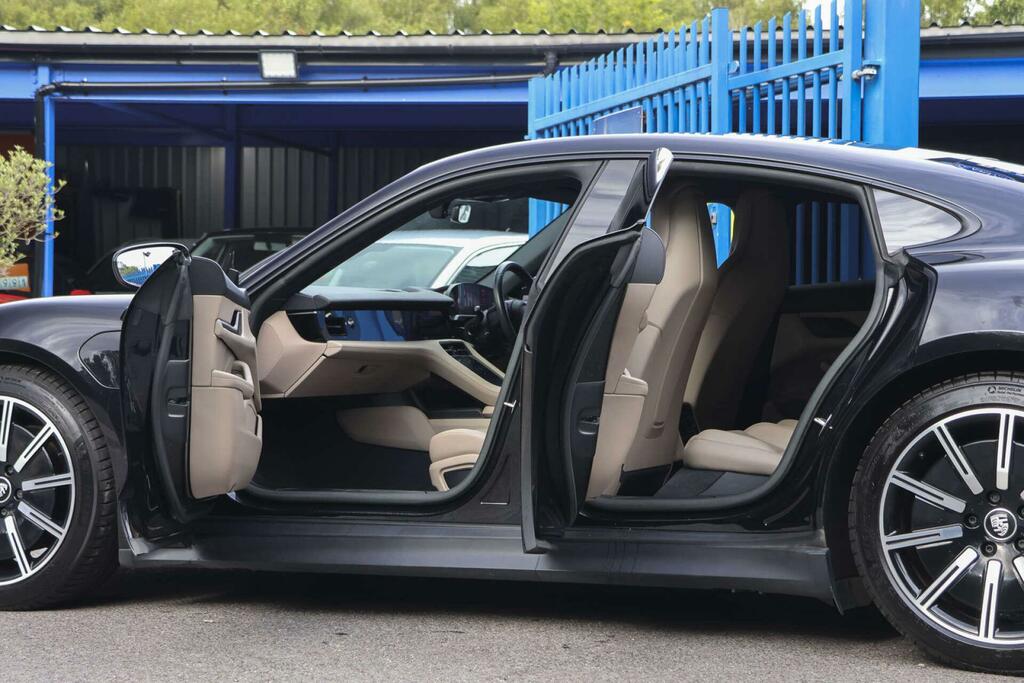 Porsche Taycan Performance 79.2Kwh Rwd 11Kw Charger Black #3