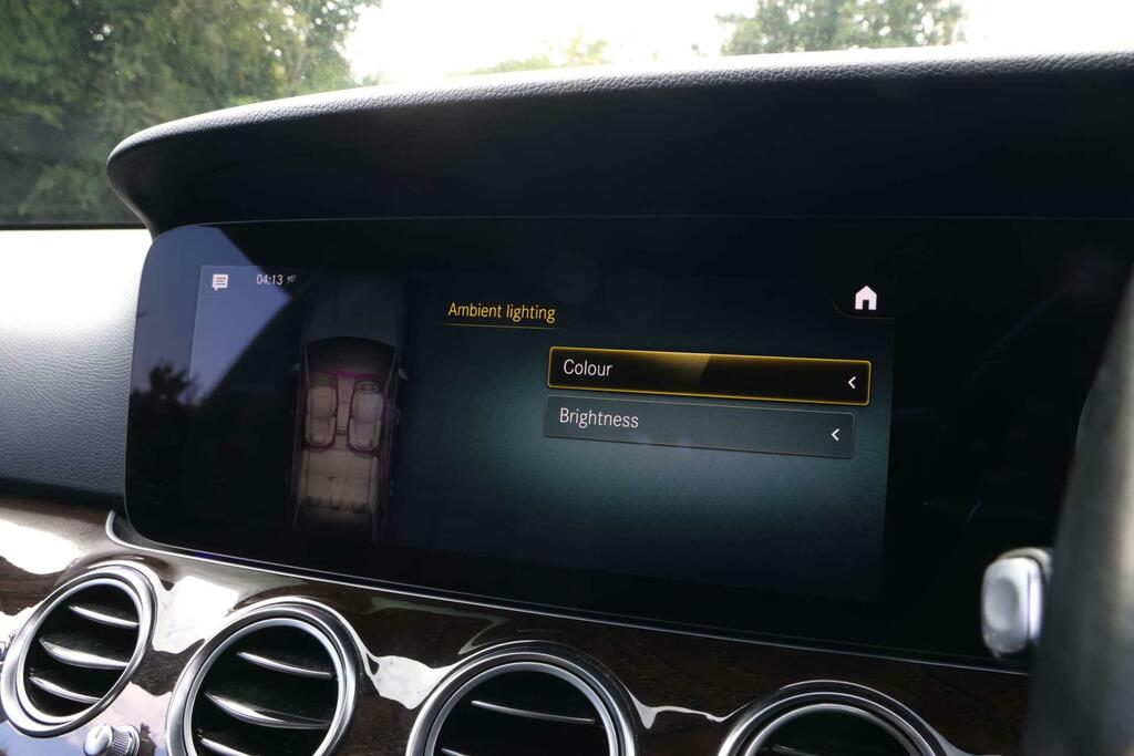 Mercedes-Benz E Class 2.0 E220d Amg Line G-tronic Euro 6 Ss White #33