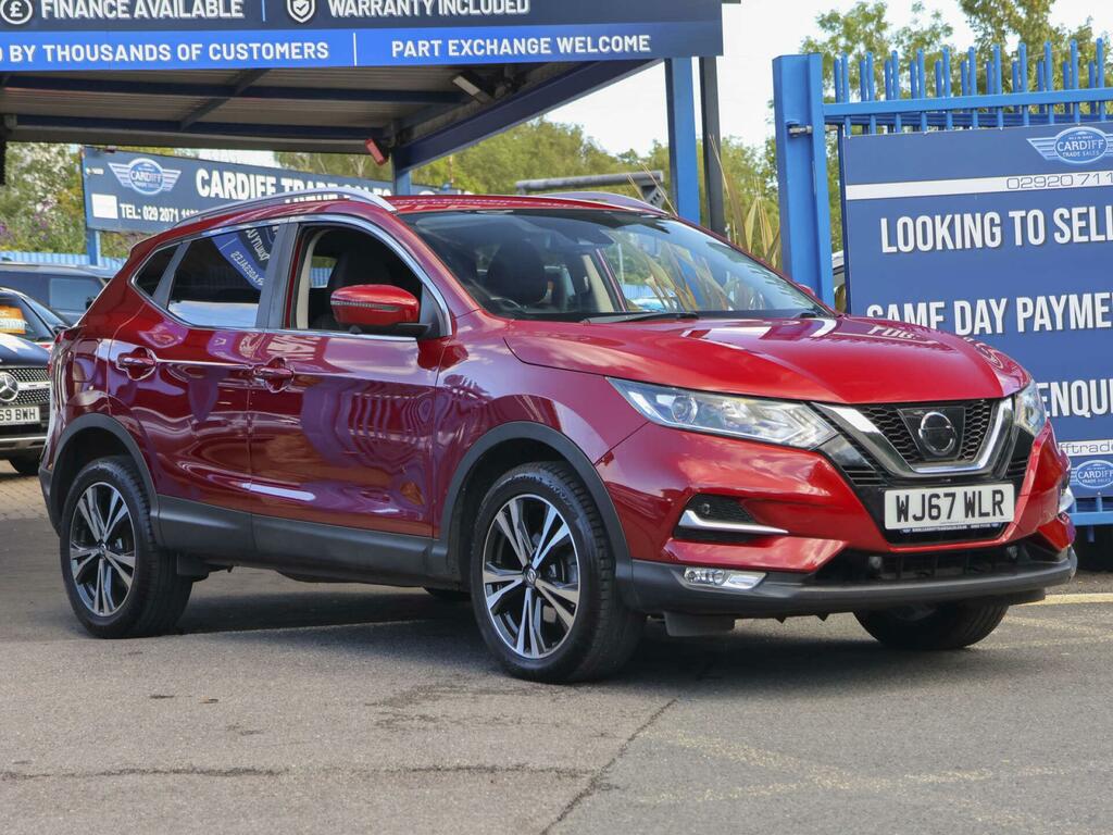 Nissan Qashqai N-connecta Red