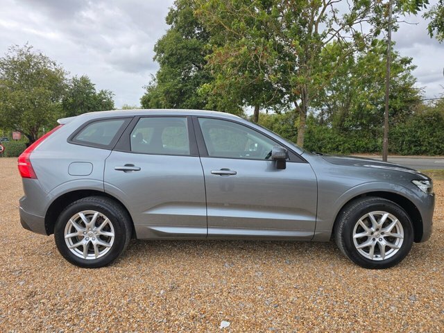 Volvo XC60 2.0 D4 Momentum Black #7
