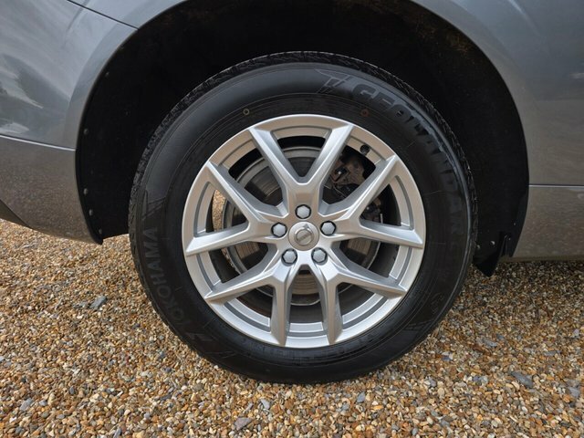 Volvo XC60 2.0 D4 Momentum Black #9