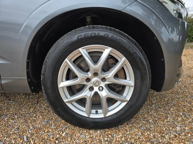 Volvo XC60 2.0 D4 Momentum Black #6