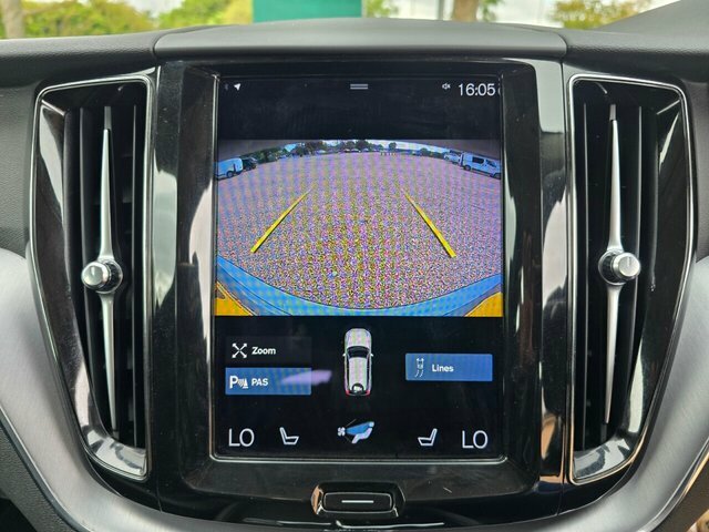Volvo XC60 2.0 D4 Momentum Black #40