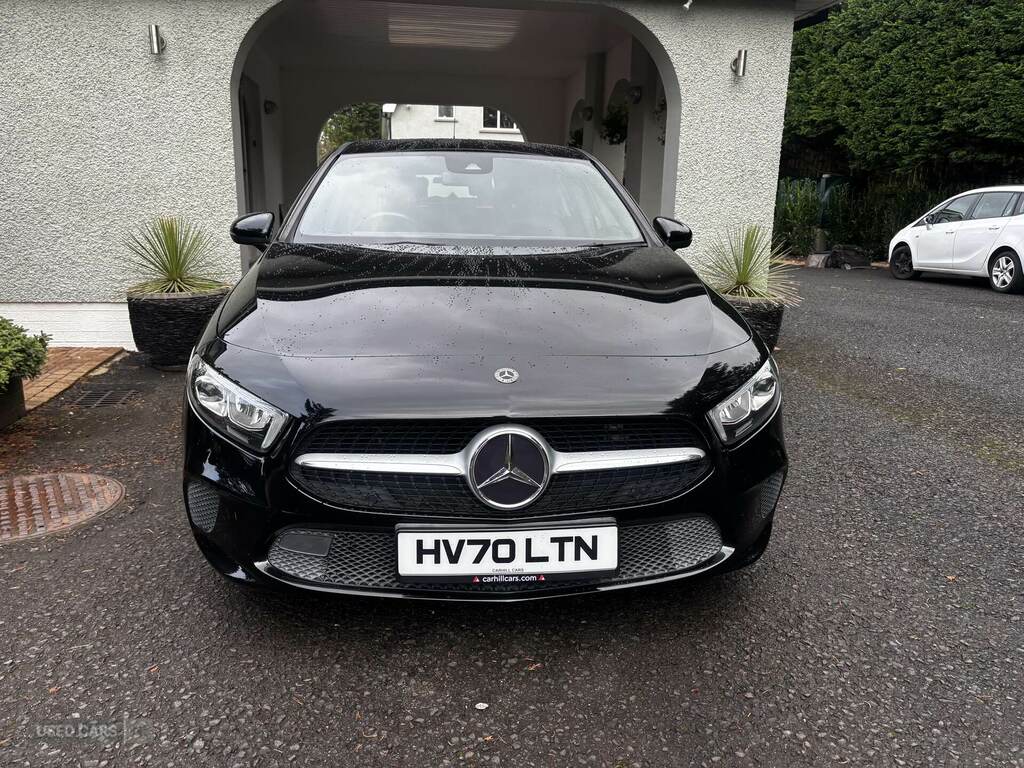 Mercedes-Benz A Class A200d Sport Black #2