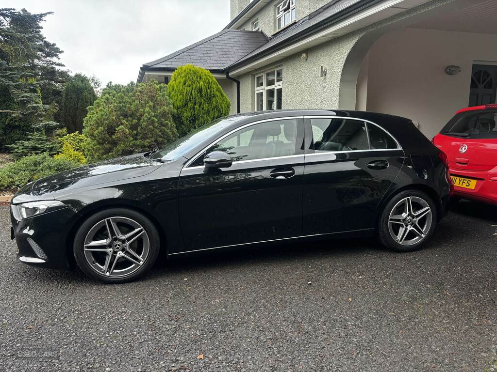 Mercedes-Benz A Class A200d Sport Black #5