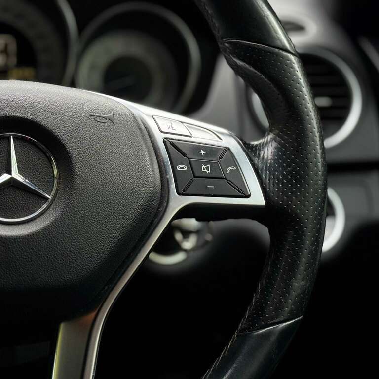 Mercedes-Benz C Class Coupe Black #25
