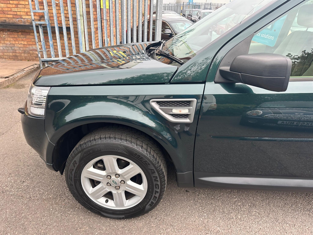 Land Rover Freelander 2 Sd4 Xs Suv Red #37