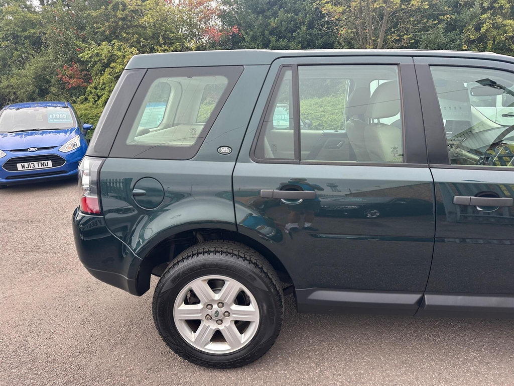 Land Rover Freelander 2 Sd4 Xs Suv Red #33