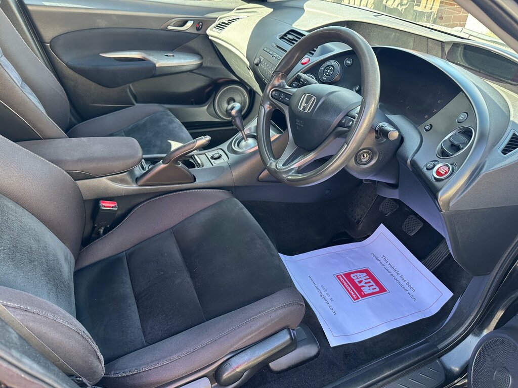 Honda Civic 1.4 I-vtec Se Hatchback 135 Gk Black #6