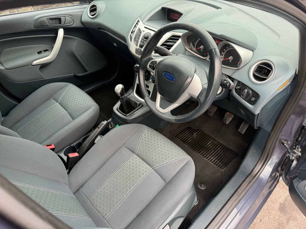 Ford Fiesta 1.25 Zetec Hatchback 129 Gkm, Grey #5