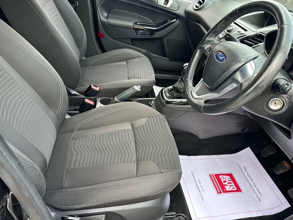 Ford Fiesta Van 1.6 Tdci Econetic II Panel Van White #9