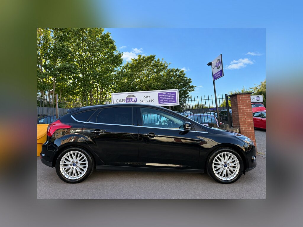 Ford Focus Hatchback 1.6 Tdci Zetec Euro 5 Ss 201212 Silver #4