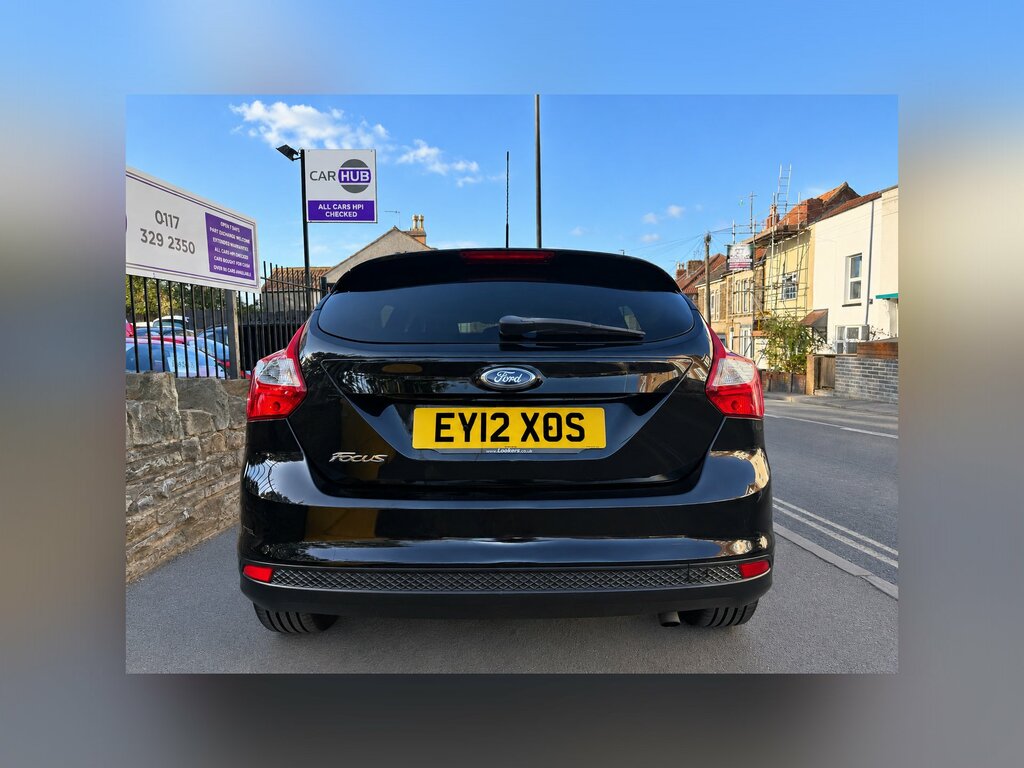 Ford Focus Hatchback 1.6 Tdci Zetec Euro 5 Ss 201212 Silver #3