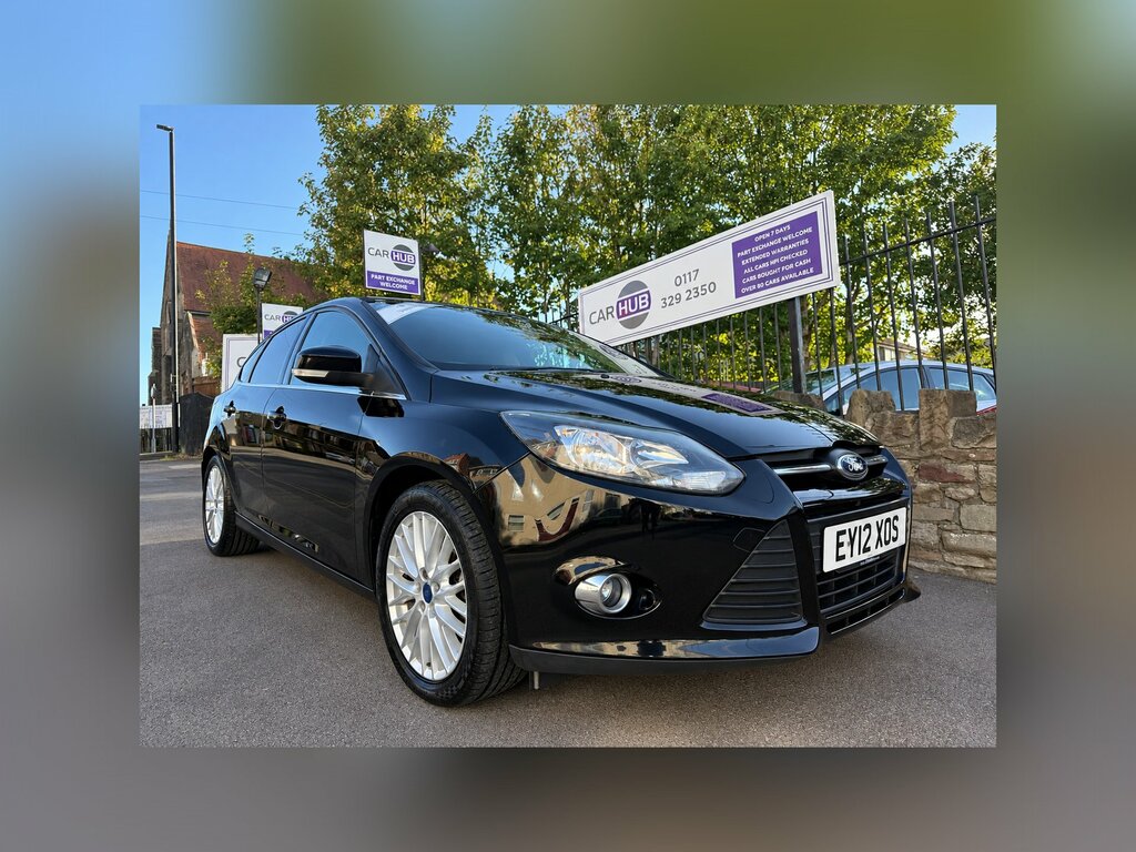 Ford Focus Hatchback 1.6 Tdci Zetec Euro 5 Ss 201212 Silver #1