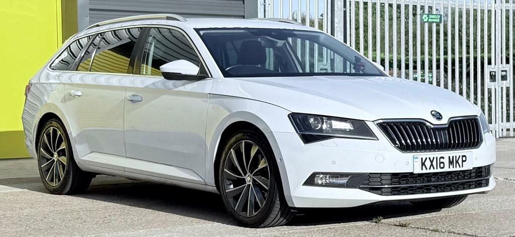 Skoda Superb Laurin Klement White
