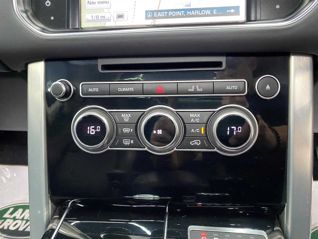 Land Rover Range Rover 3.0 Range Rover Vogue Black #59