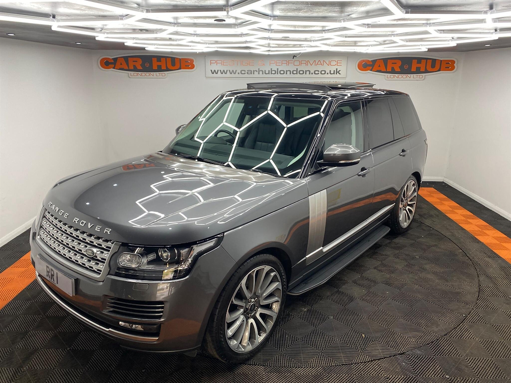 Land Rover Range Rover 3.0 Range Rover Vogue Black #22