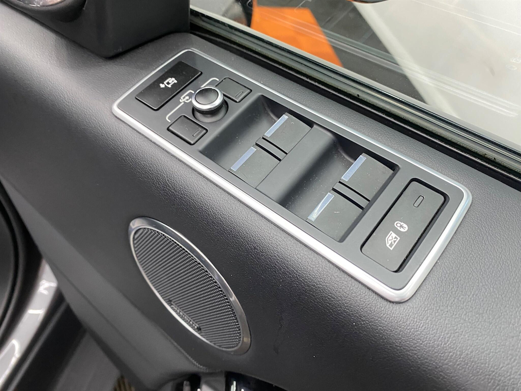 Land Rover Range Rover 3.0 Range Rover Vogue Black #60
