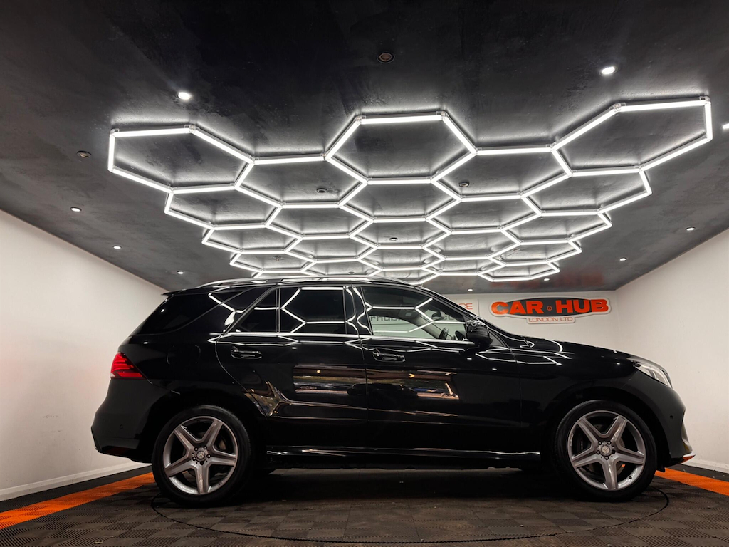 Mercedes-Benz GLE Class 3.0 L D 4Matic Designo Line Silver #20