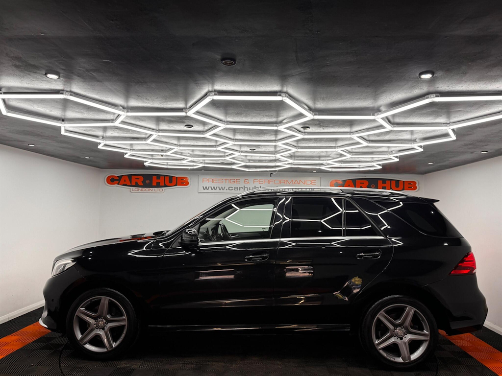 Mercedes-Benz GLE Class 3.0 L D 4Matic Designo Line Silver #32