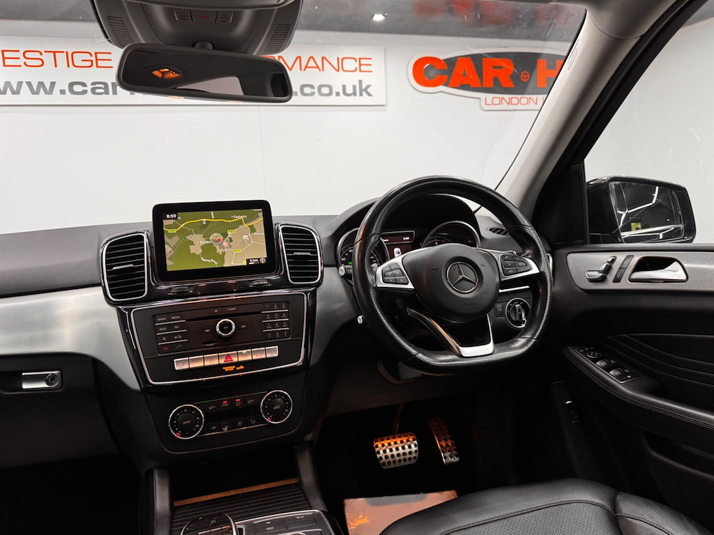 Mercedes-Benz GLE Class 3.0 L D 4Matic Designo Line Silver #63