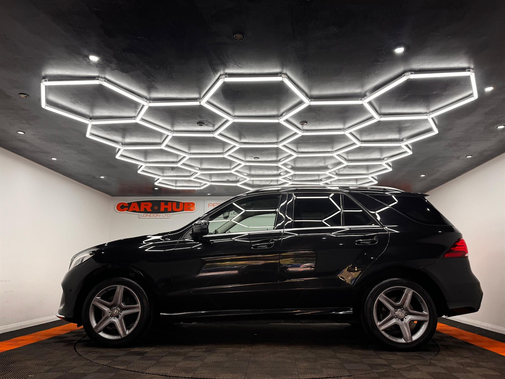 Mercedes-Benz GLE Class 3.0 L D 4Matic Designo Line Silver #19