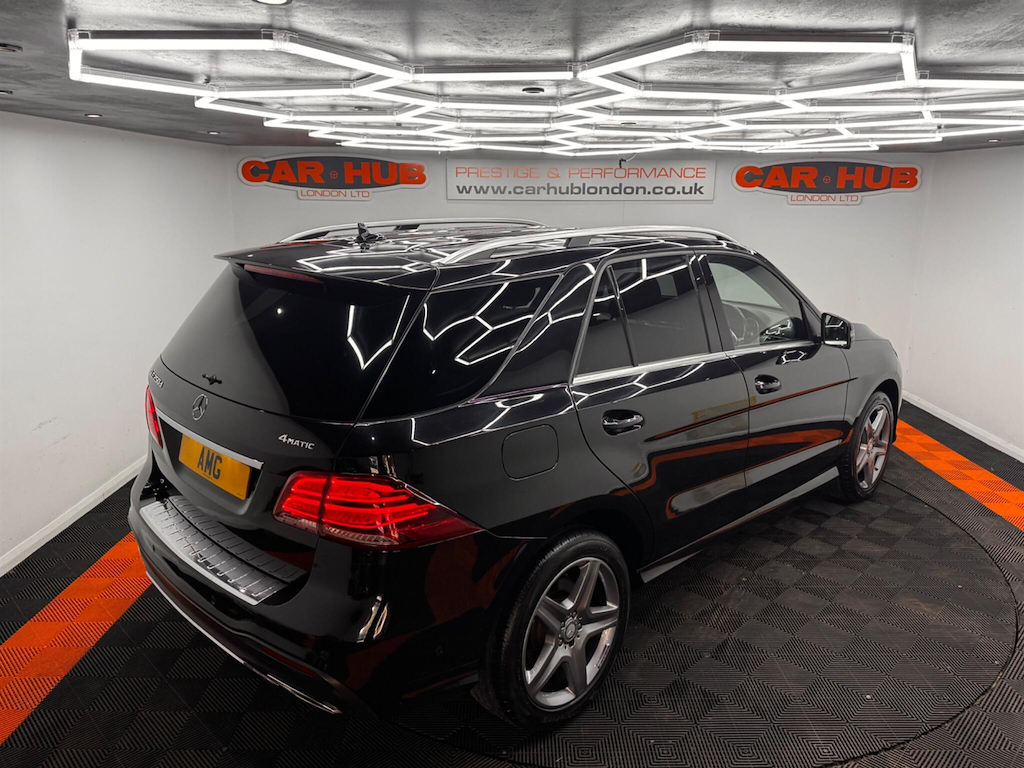Mercedes-Benz GLE Class 3.0 L D 4Matic Designo Line Silver #36