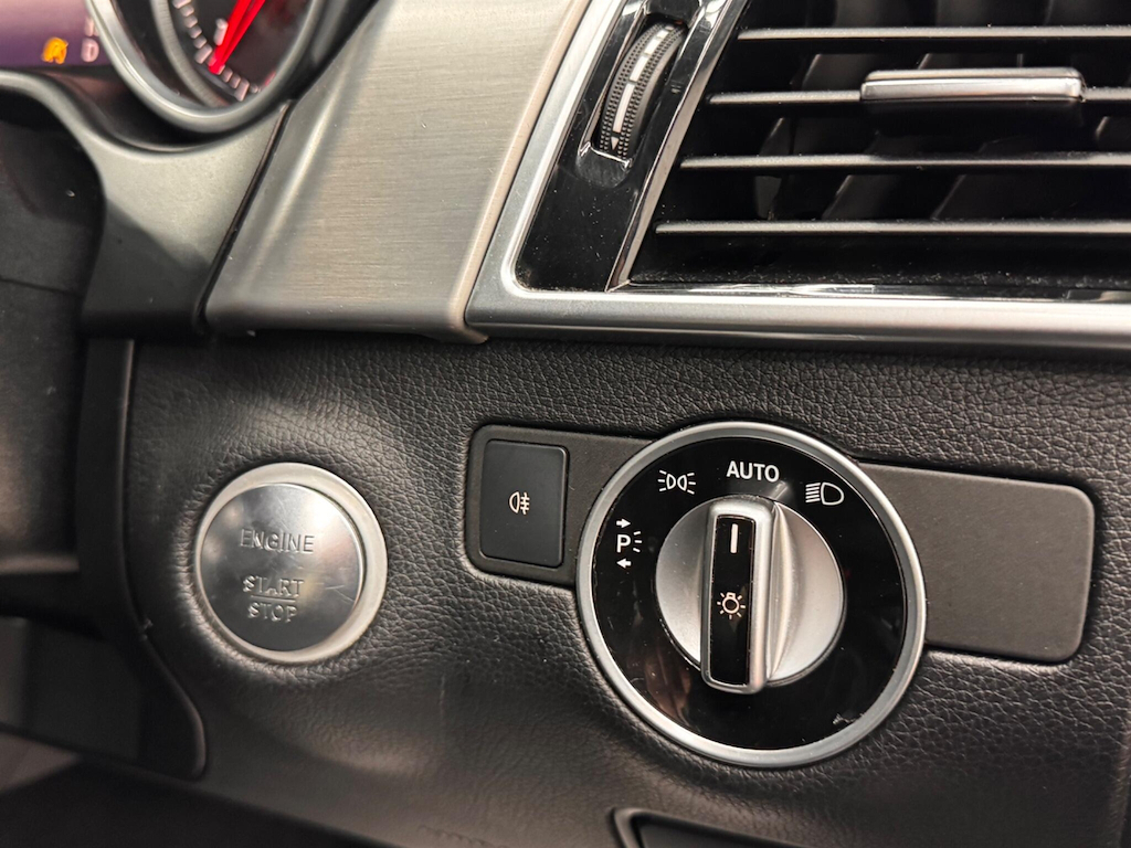 Mercedes-Benz GLE Class 3.0 L D 4Matic Designo Line Silver #43