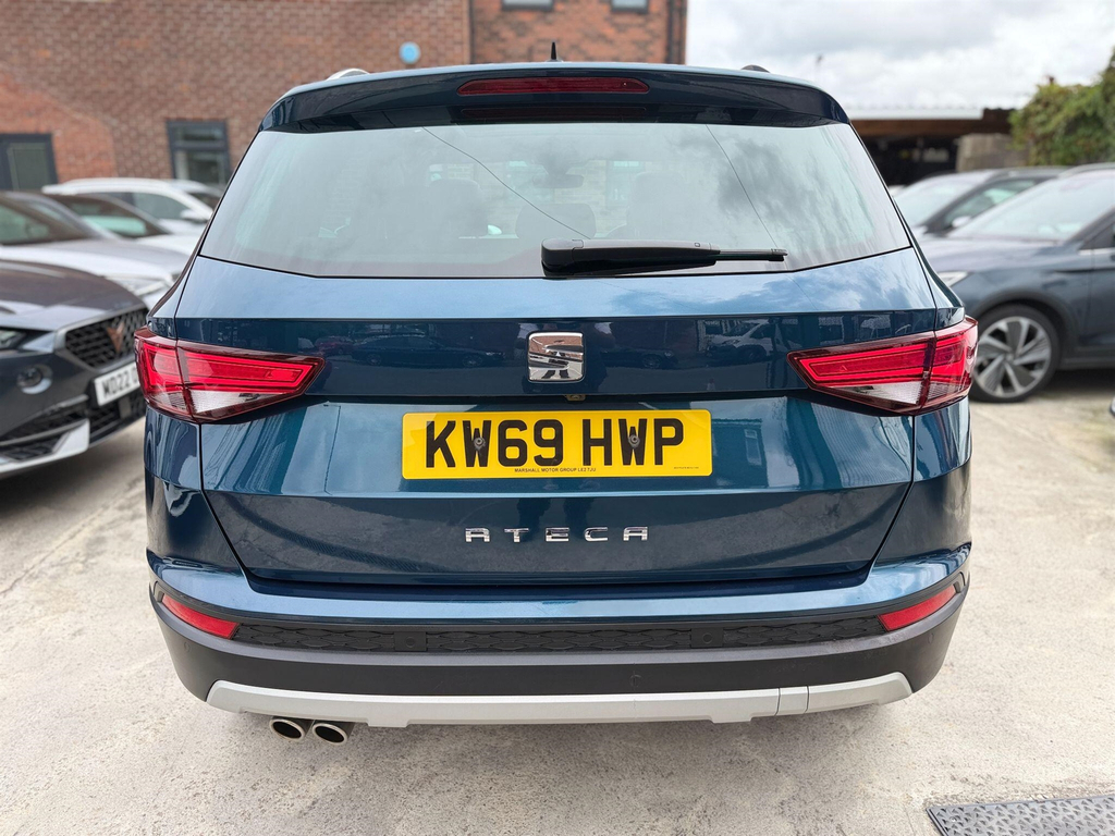 Seat Ateca Suv 1.5 Tsi Evo Fr Dsg White #9