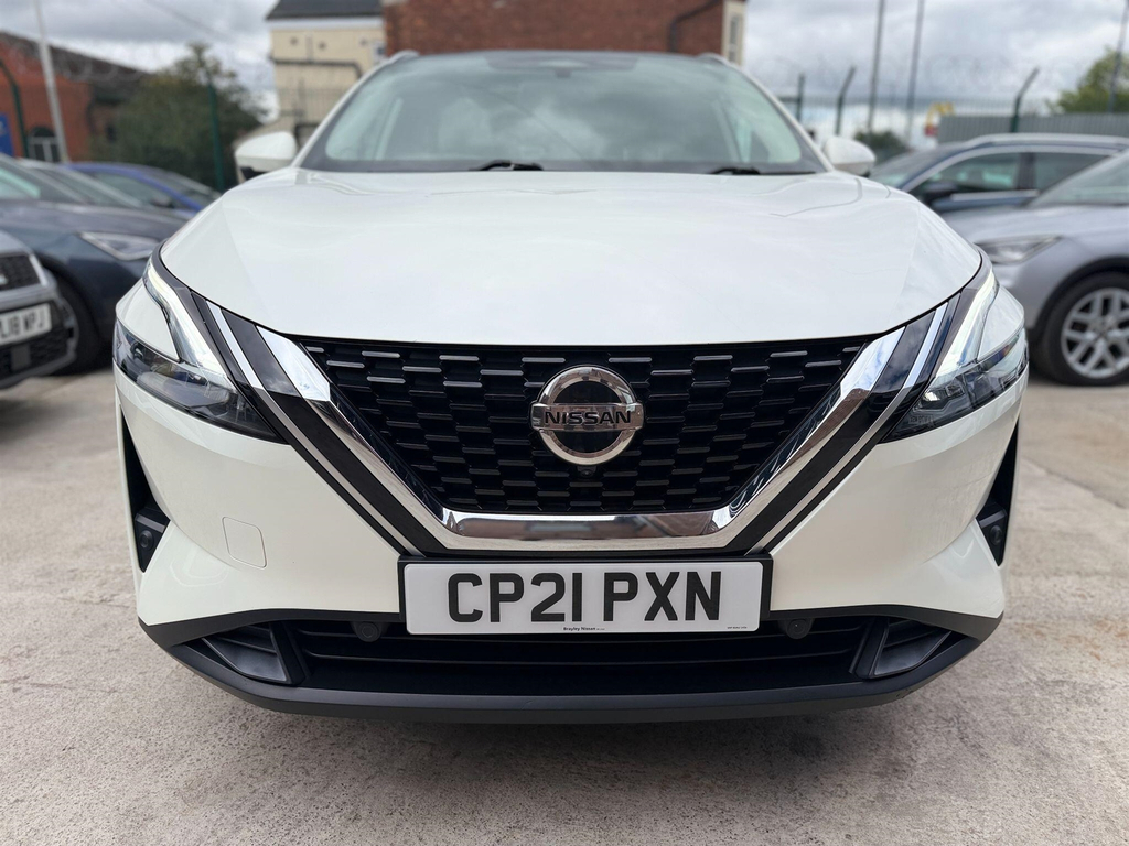 Nissan Qashqai 1.3 Dig-t Mhev Premiere Edition Xtron Euro 6 Ss White #3
