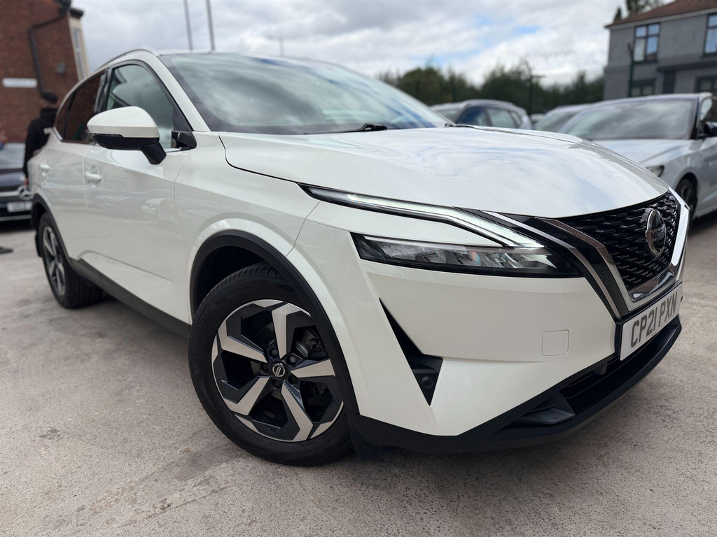 Nissan Qashqai 1.3 Dig-t Mhev Premiere Edition Xtron Euro 6 Ss White