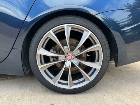 Jaguar XJ 3.0D V6 Portfolio Lwb Blue #33