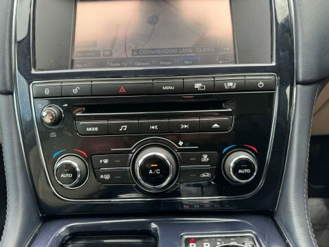 Jaguar XJ 3.0D V6 Portfolio Lwb Blue #19