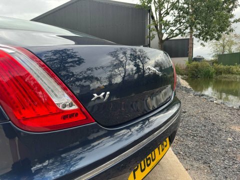 Jaguar XJ 3.0D V6 Portfolio Lwb Blue #30