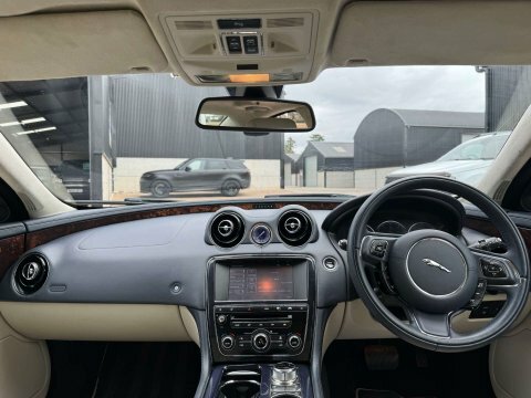 Jaguar XJ 3.0D V6 Portfolio Lwb Blue #11