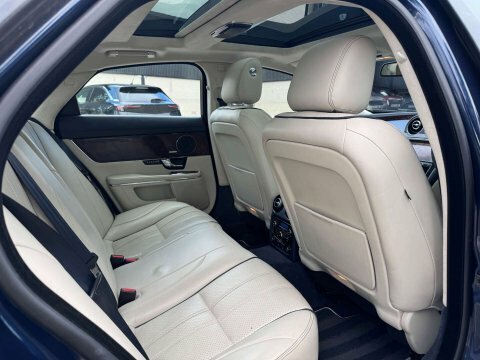 Jaguar XJ 3.0D V6 Portfolio Lwb Blue #25