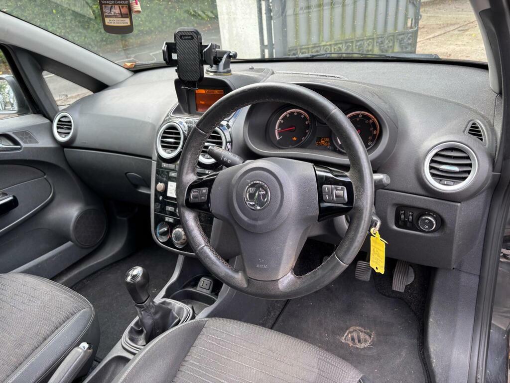 Vauxhall Corsa Se Red #8