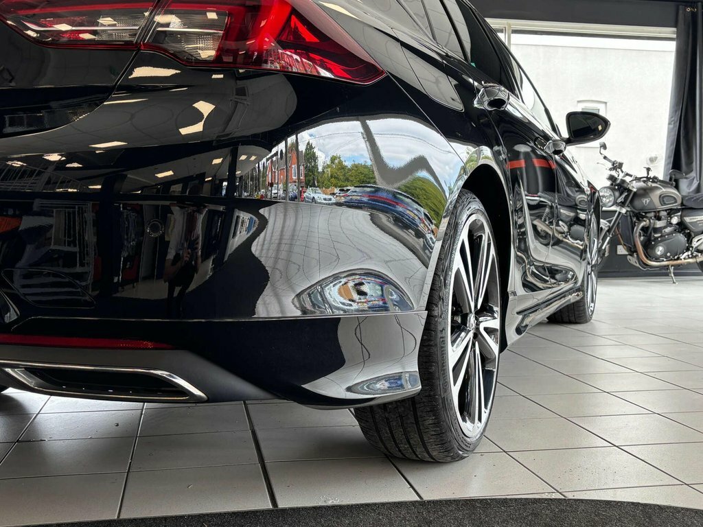 Vauxhall Insignia Gs Line White #11