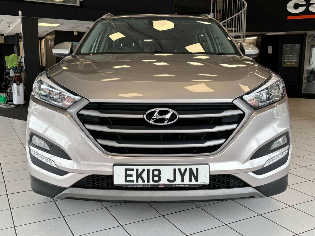 Hyundai Tucson 1.6L Se EK18JYN White #4