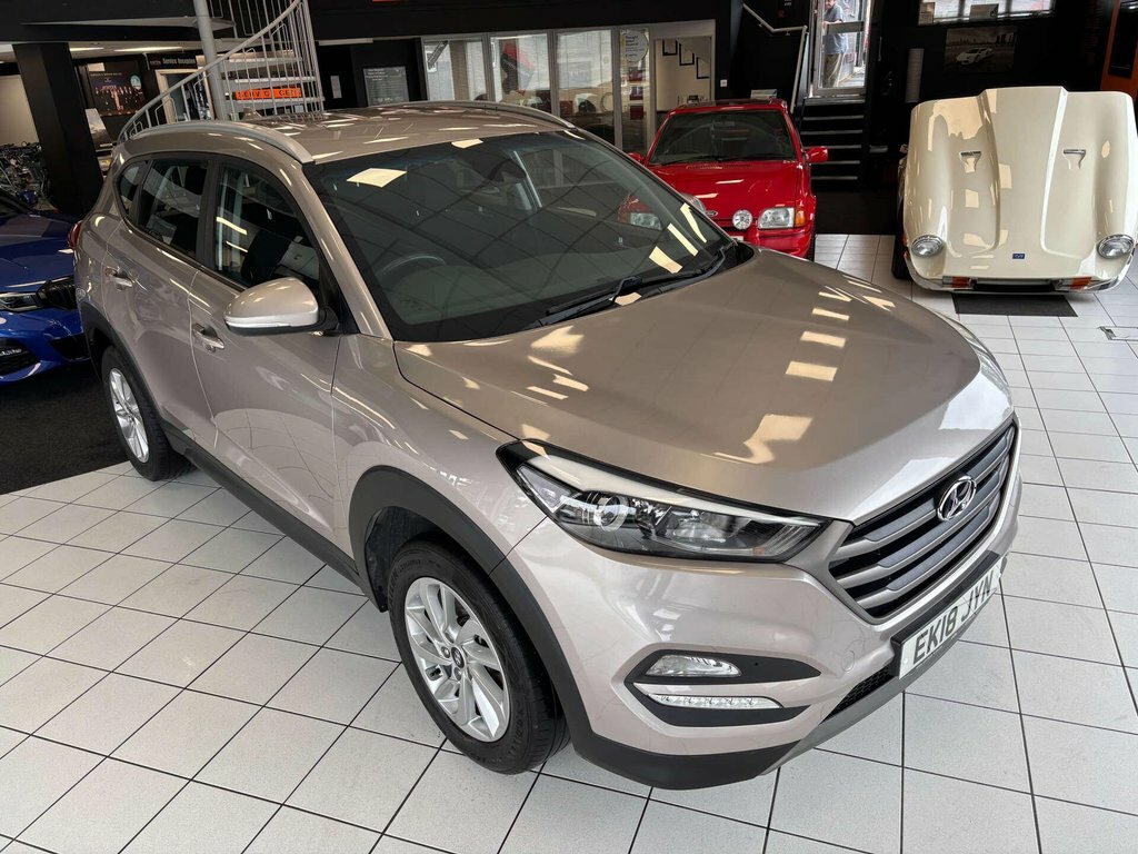 Hyundai Tucson 1.6L Se EK18JYN White #3