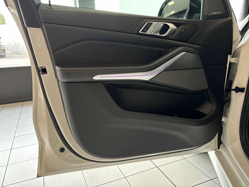 BMW X5 X5 M50d Black #48