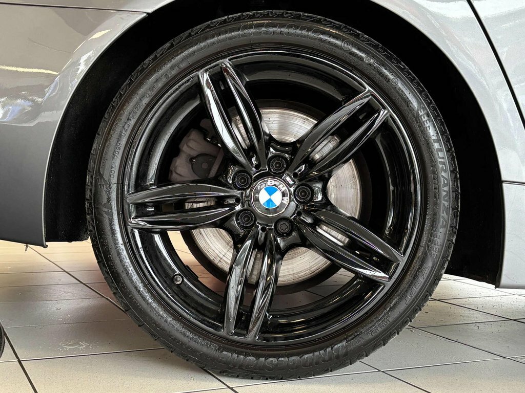 BMW 5 Series Black #16