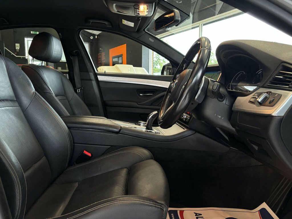 BMW 5 Series Black #20